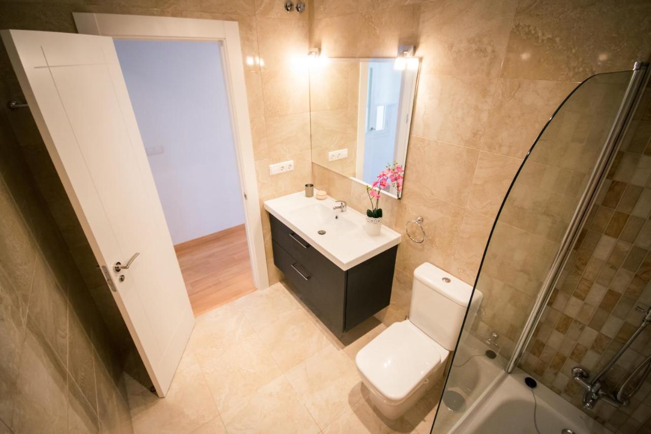 Holidays2Malaga Heredia 3 Bedroom Opposite Malaga Port Exterior foto